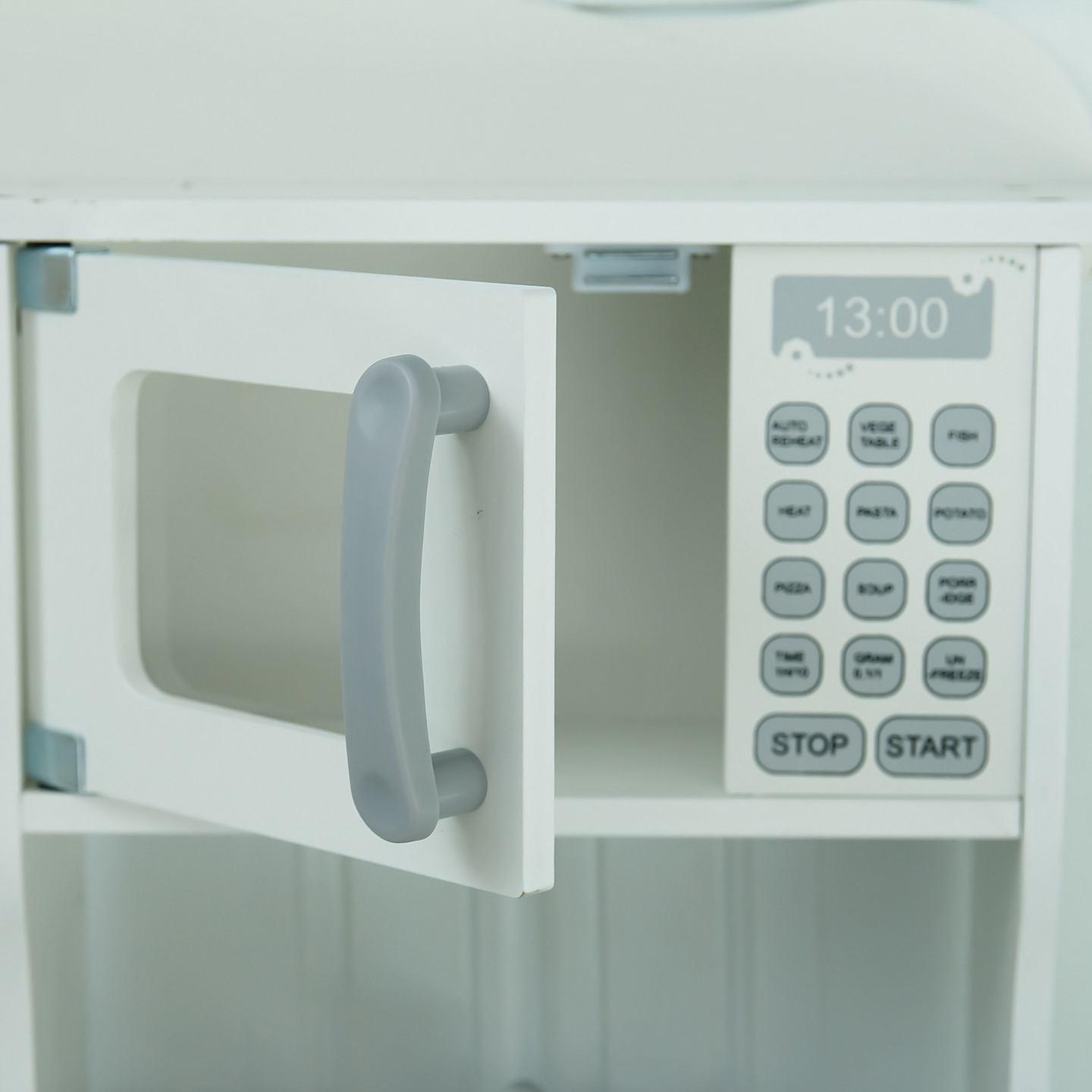 Cozinha infantil em madeira com micro-ondas