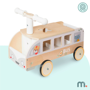 Ônibus de madeira infantil para passeio - Ônibus com compartimentos de armazenamento e espaço para bichinhos de pelúcia.
