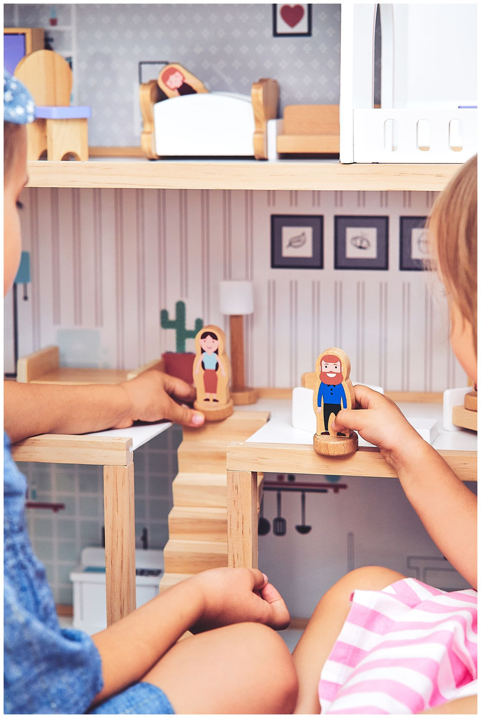 Casa de bonecas de madeira branca com acessórios 18 unid.