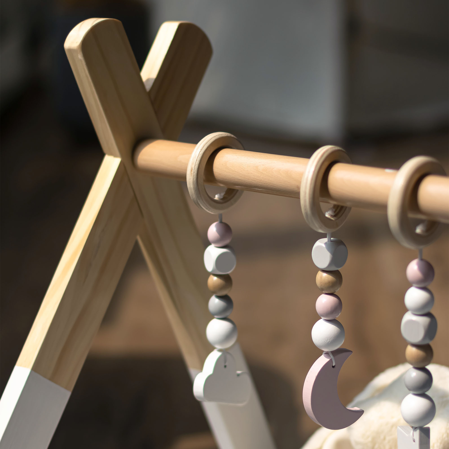 Suporte educativo de madeira Baby Gym - cor branca