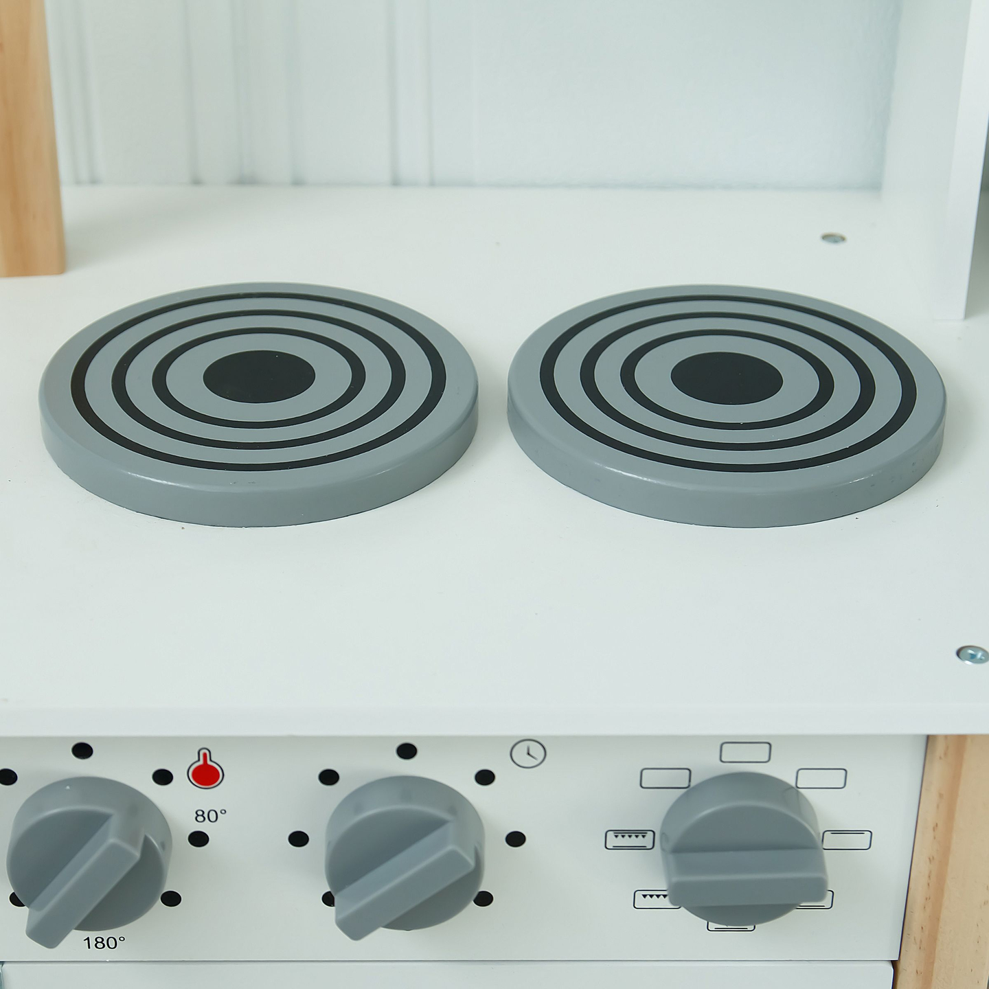 Cozinha infantil em madeira com micro-ondas