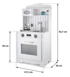 Cozinha de madeira branca com avental, acessórios e lâmpada LED