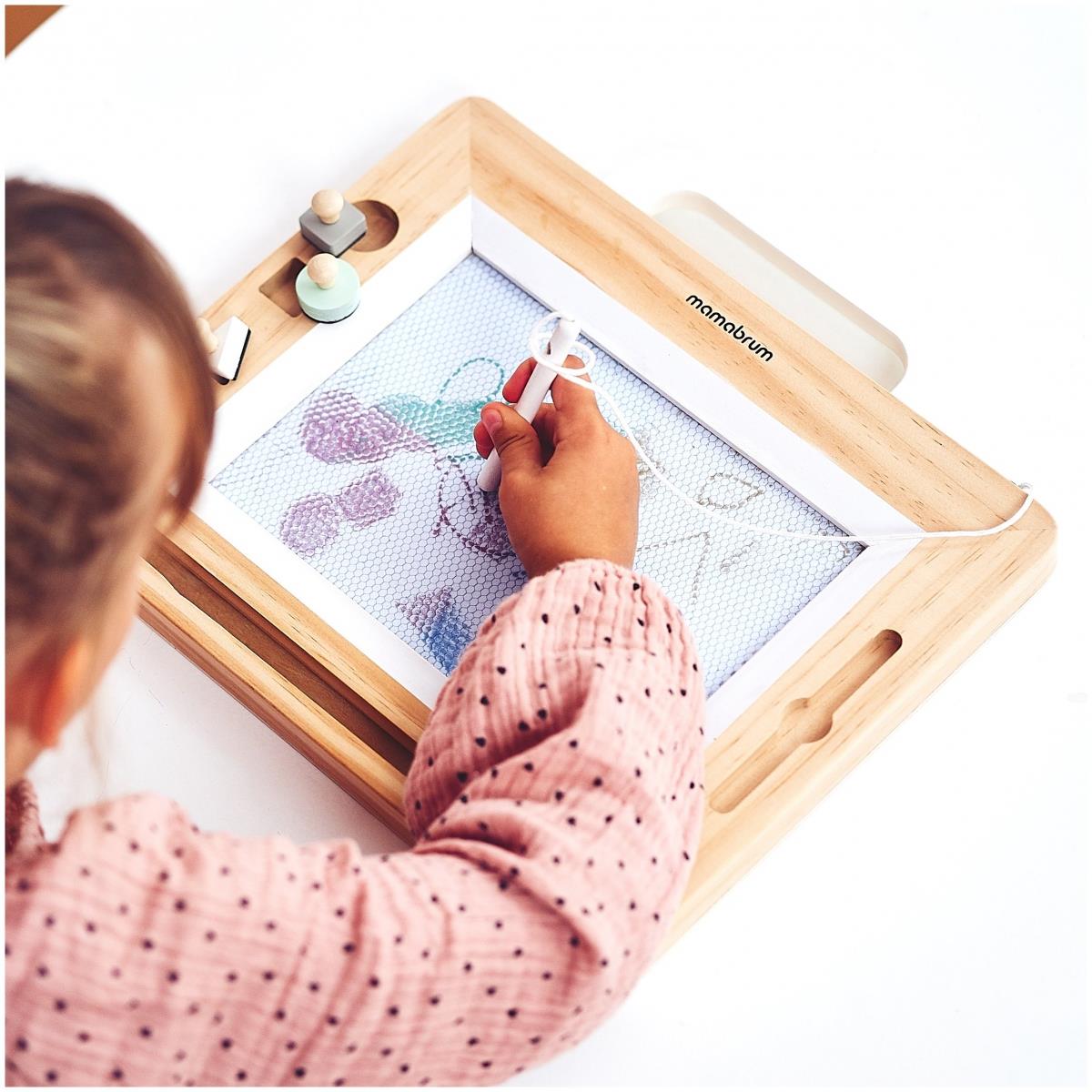 Álbum de recortes de madeira com selos - prancheta