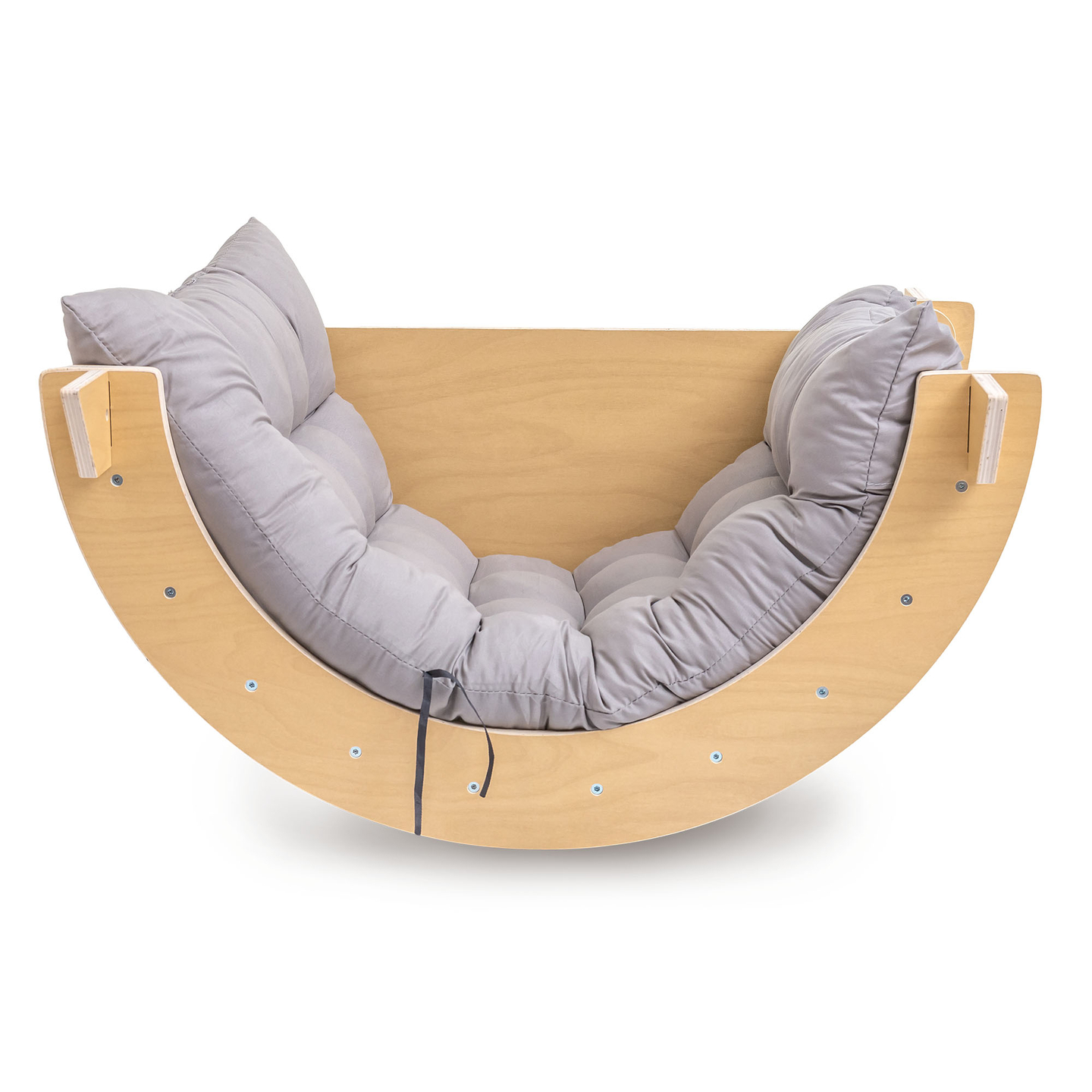 Parque infantil coberto de madeira - parede de escalada, escorregador, arco de escalada/balanço e triângulo de Pikler