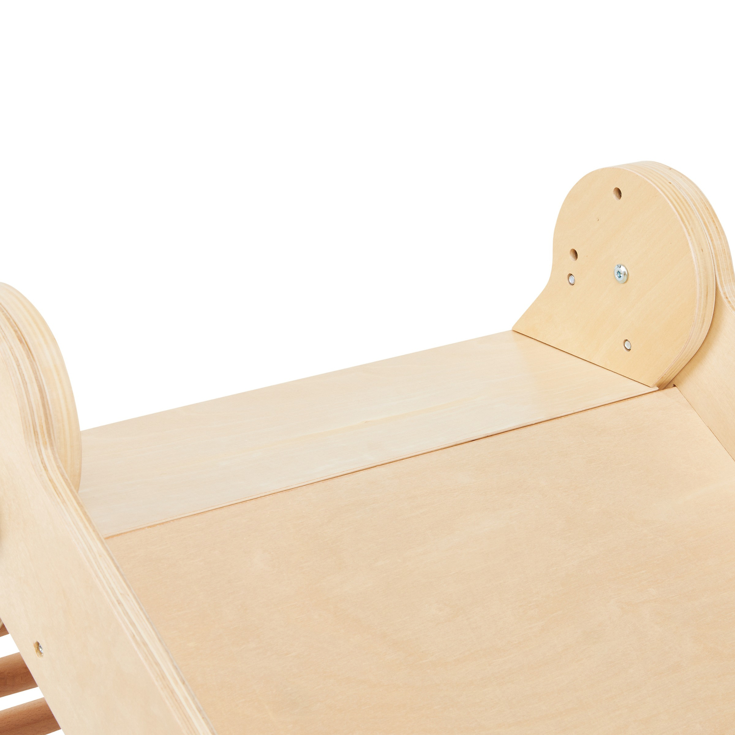 Escorrega de madeira com escada para crianças