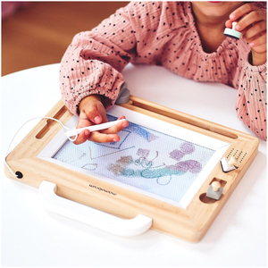 Álbum de recortes de madeira com selos - prancheta