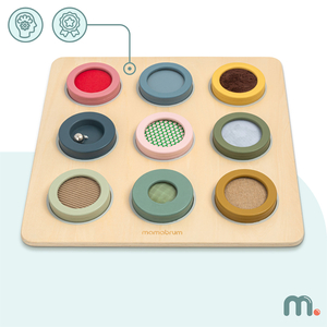 Painel sensorial Montessori de madeira – 9 texturas para descobrir e desenvolver o sentido do tato.