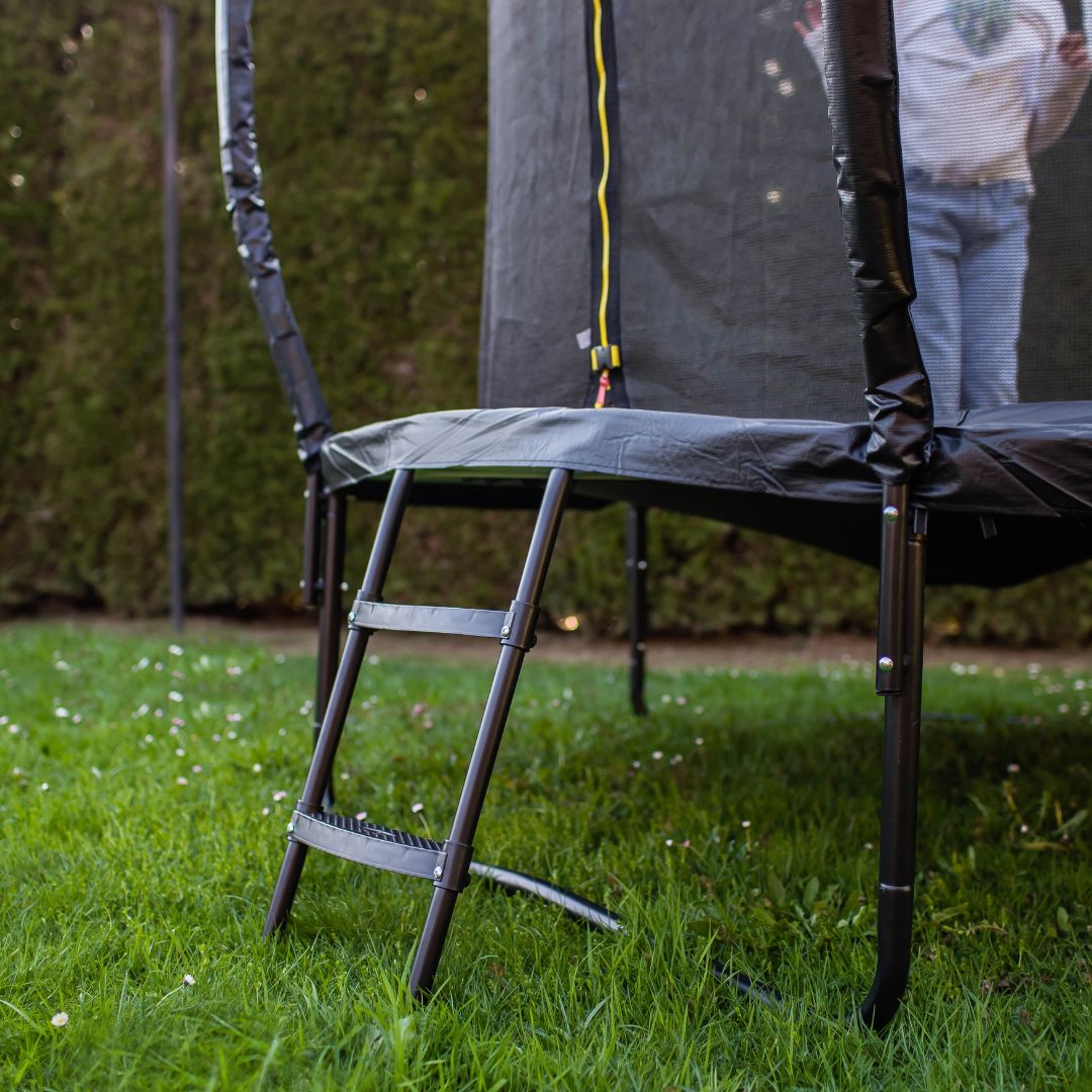 Trampolim de jardim infantil HyperMotion - 244 cm 8FT - com escada e rede interna - para casa e jardim