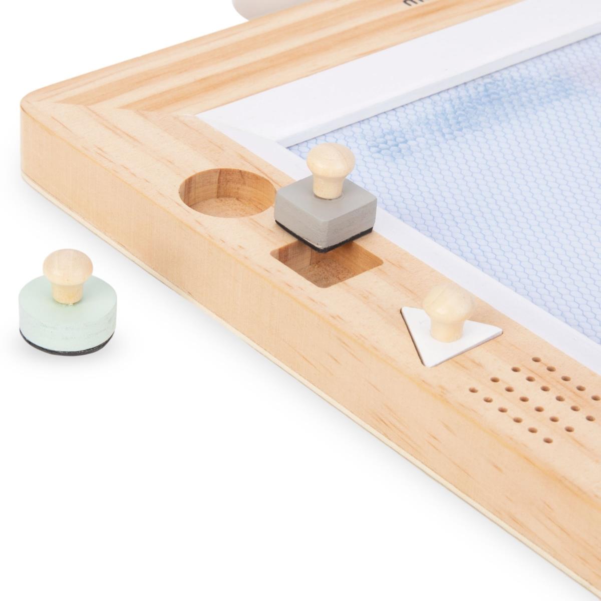 Álbum de recortes de madeira com selos - prancheta