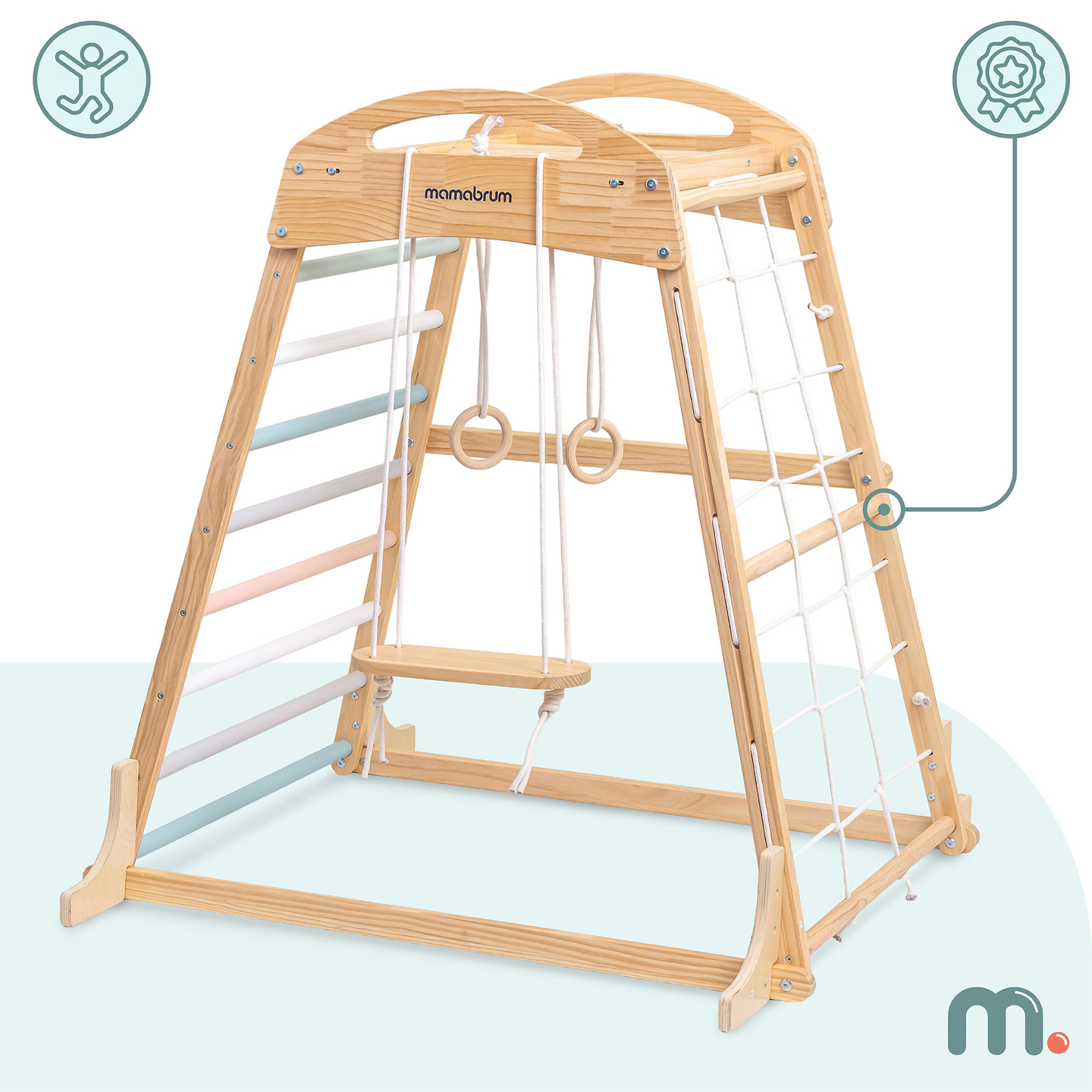 Parque infantil coberto de madeira com balanço, argolas de ginástica e rede de escalada