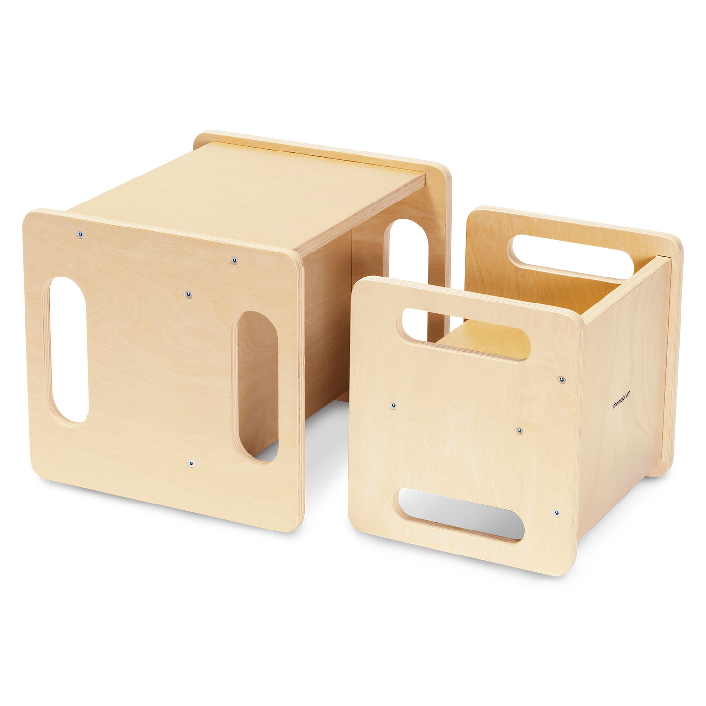 Mesa e cadeira de madeira com função de trampolim – um conjunto Montessori multifuncional para crianças