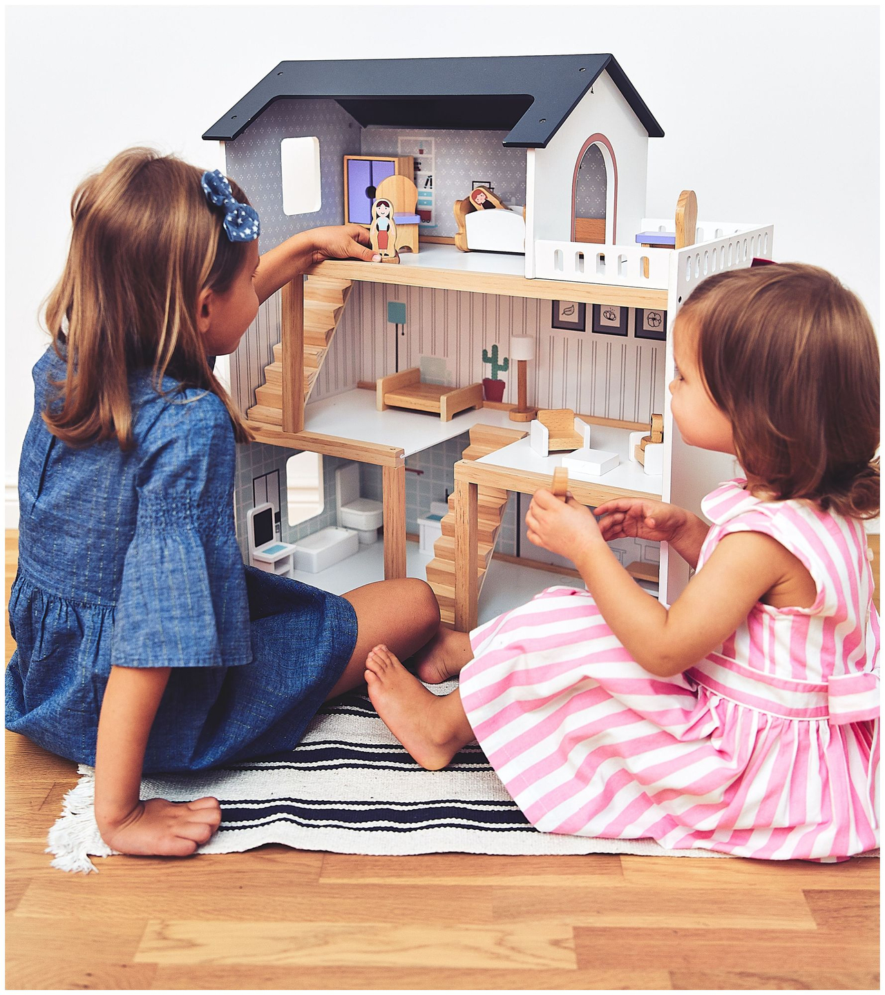 Casa de bonecas de madeira branca com acessórios 18 unid.