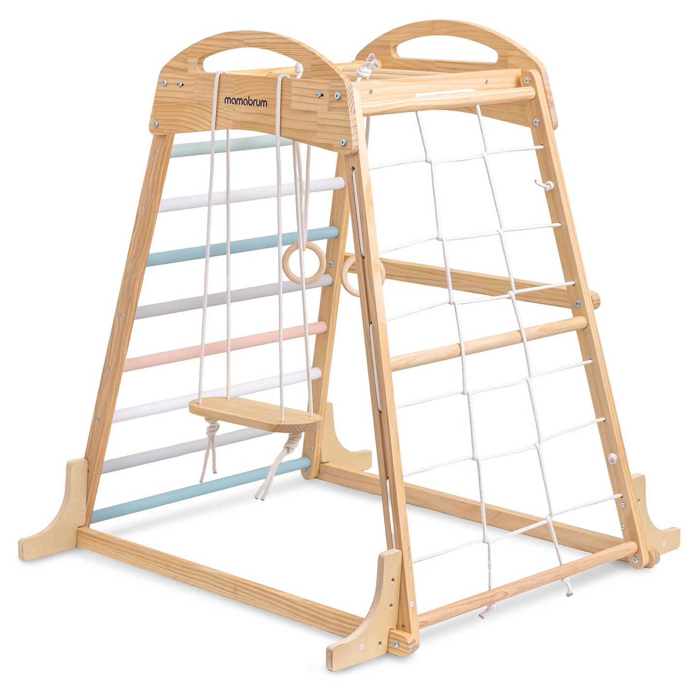 Parque infantil coberto de madeira com balanço, argolas de ginástica e rede de escalada