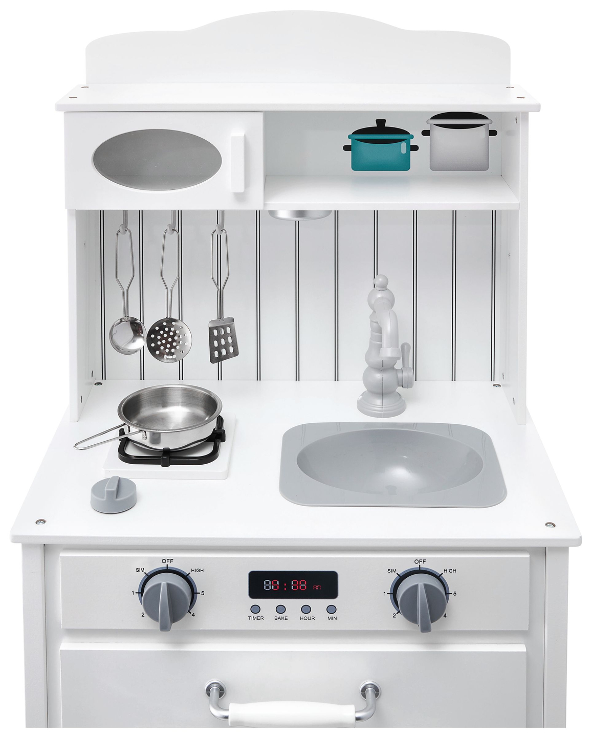 Cozinha de madeira branca com avental, acessórios e lâmpada LED