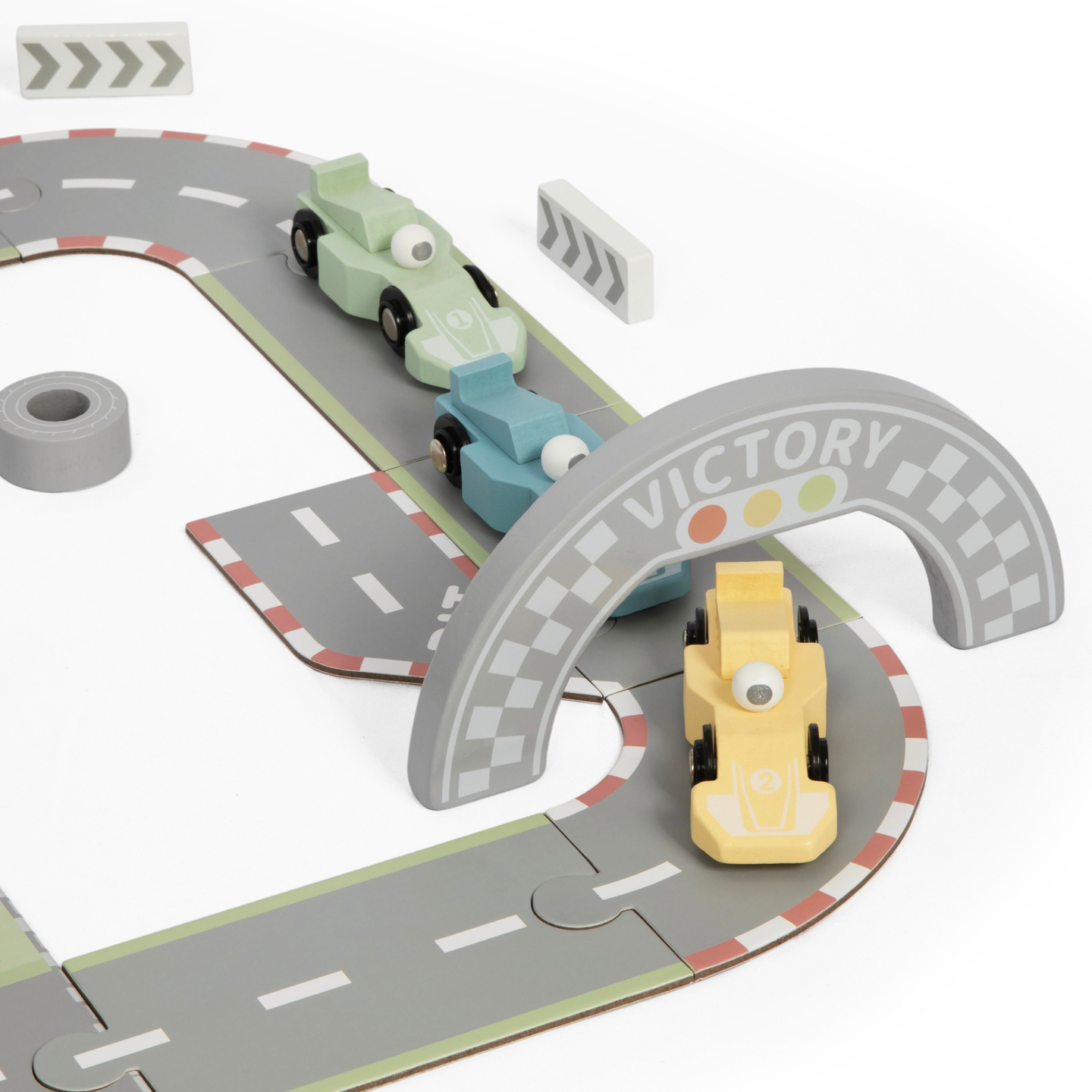 Mala magnética com pista de corrida, veículos de madeira e acessórios rodoviários