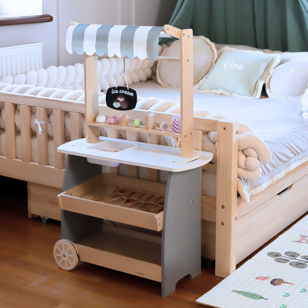Geladaria de madeira sobre rodas - carrinho de gelados