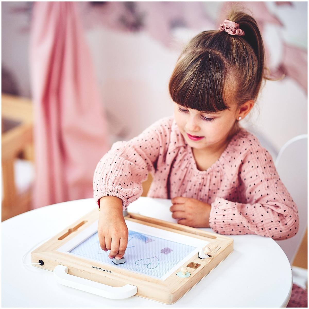 Álbum de recortes de madeira com selos - prancheta