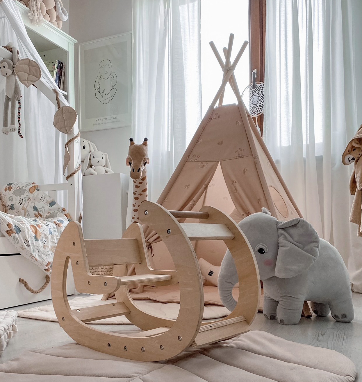 Cadeira de balanço de madeira Montessori - parque infantil - madeira natural - a partir dos 12 meses.