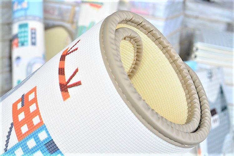 Tapete de espuma XXL dupla face - rolo de 2 CM (estrada e floresta com ursinho de pelúcia)