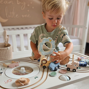 Mesa pedagógica de madeira 10 em 1 com animais e comboio