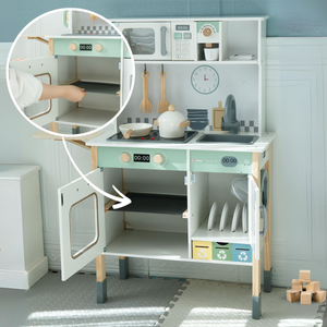 Cozinha interactiva com máquina de lavar roupa, máquina de lavar louça e quadro de giz