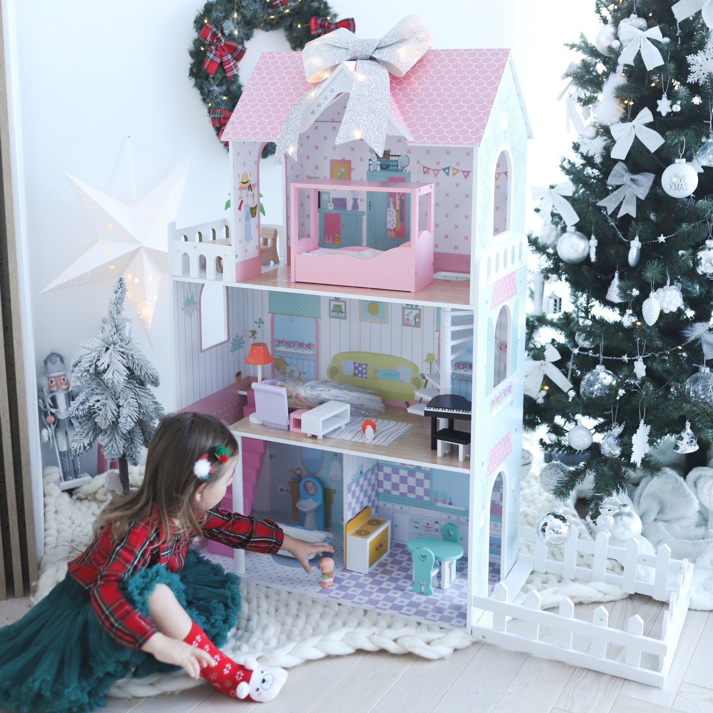 XXL A maior casa de bonecas de madeira - 123 cm - iluminada por LED - terraço, acessórios, jardim