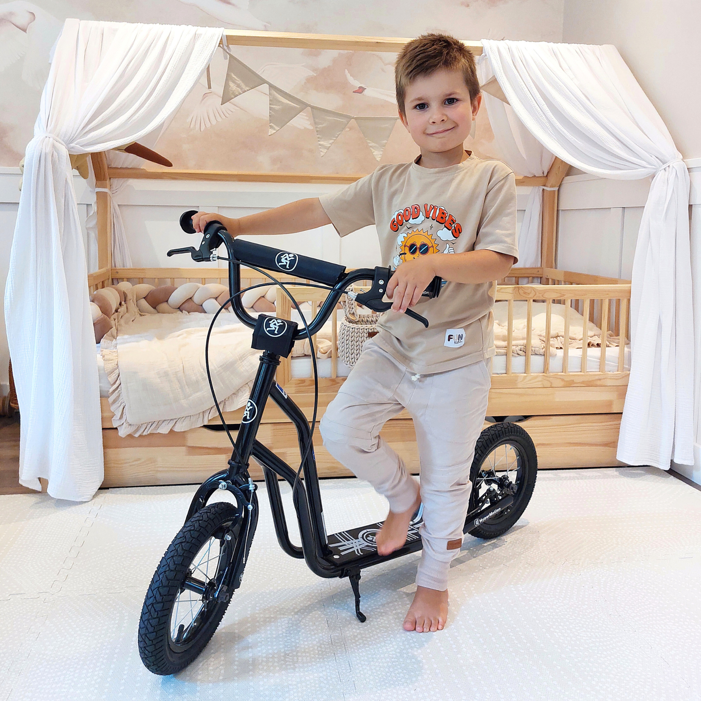 Scooter HyperMotion VIVA 12 (rodas infláveis de 30 cm) - Preto