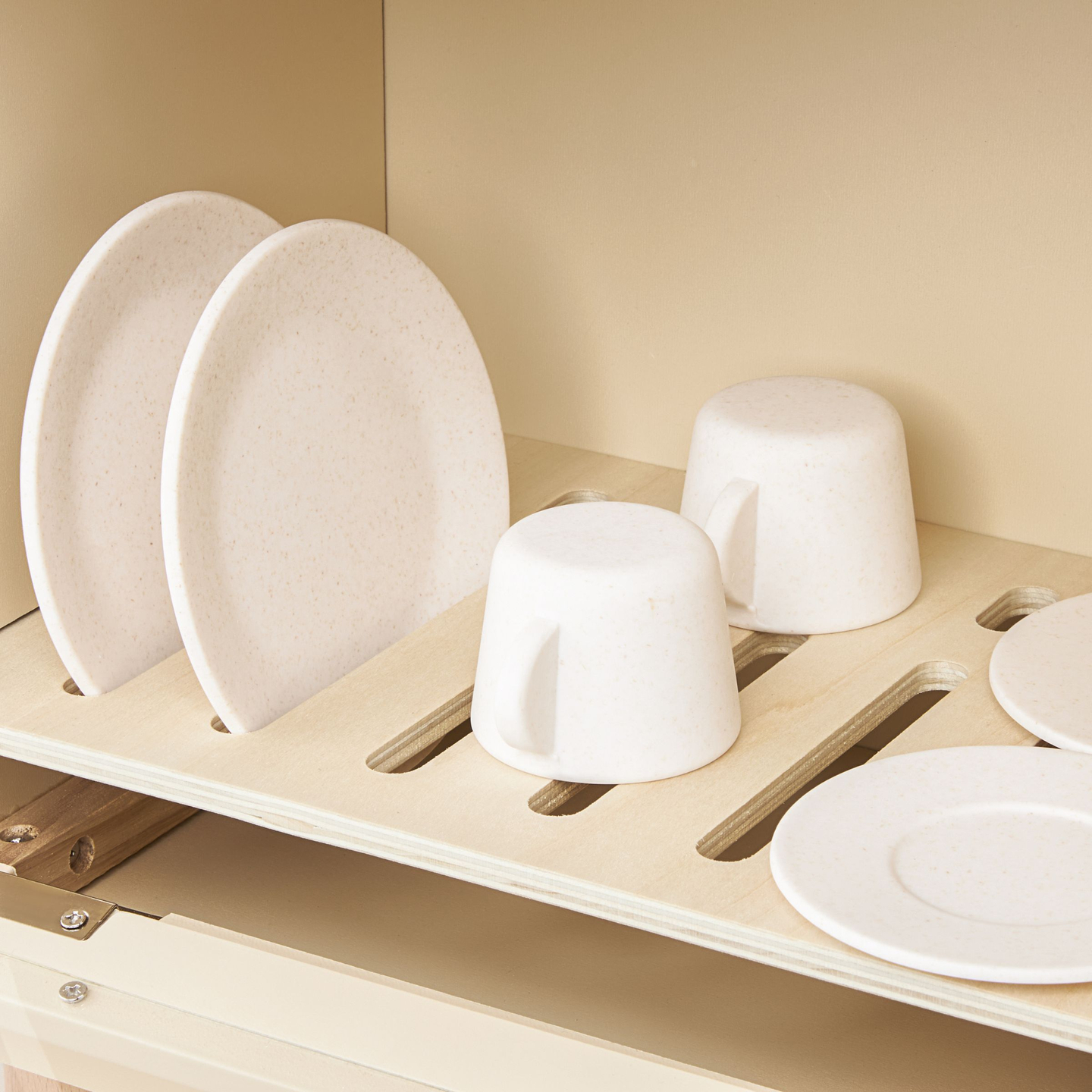 Máquina de lavar louça de madeira com acessórios