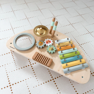 Centro de música em madeira para crianças