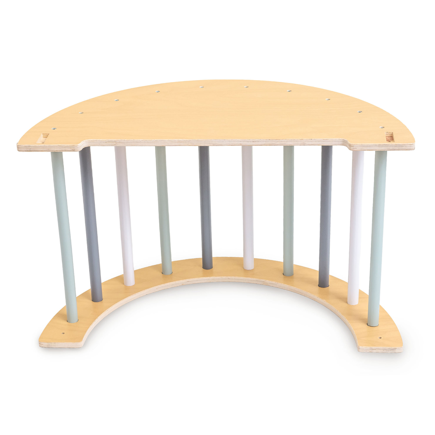 Parque infantil coberto de madeira - parede de escalada, escorregador, arco de escalada/balanço e triângulo de Pikler